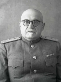30577122.jpg