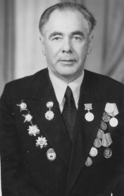 Левин.jpg