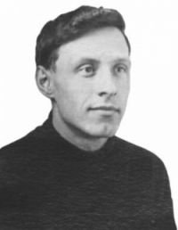 250px-БАКАКИН АЛЕКСАНДР АЛЕКСАНДРОВИЧ-1-.png