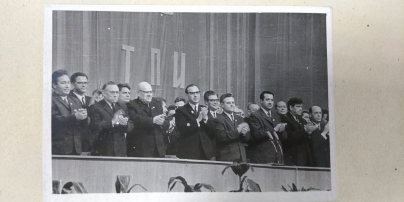 Файл:43.4 Камов в ТПИ в 1970 году.jpg