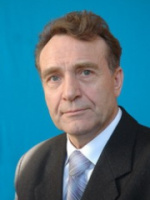GERING.jpg