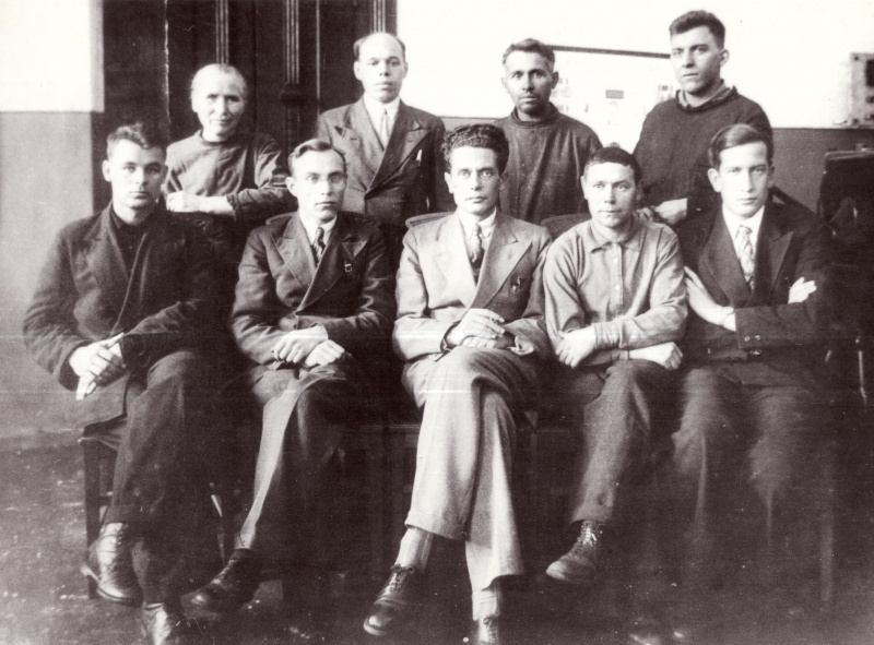 Файл:Кафедра 1939-40 3й Розенберг 001.jpg