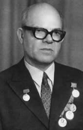 102.jpg